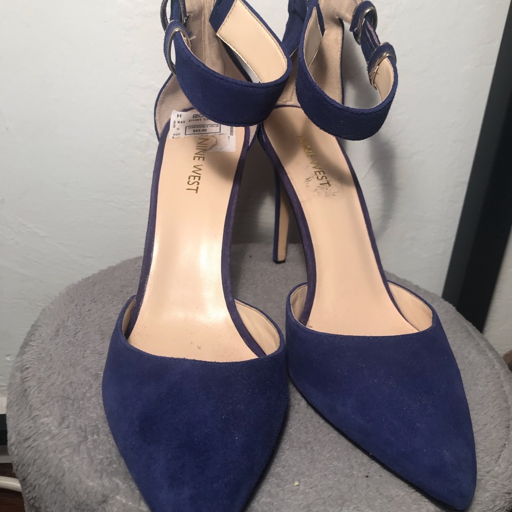 Nine West Blue Suede Pointed Toe Heel